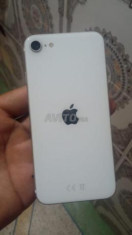 iPhone SE 2020 fonctionne bien - 2