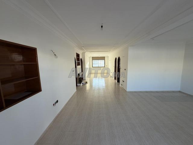 Appartement à louer 200 m² à Rabat - 2
