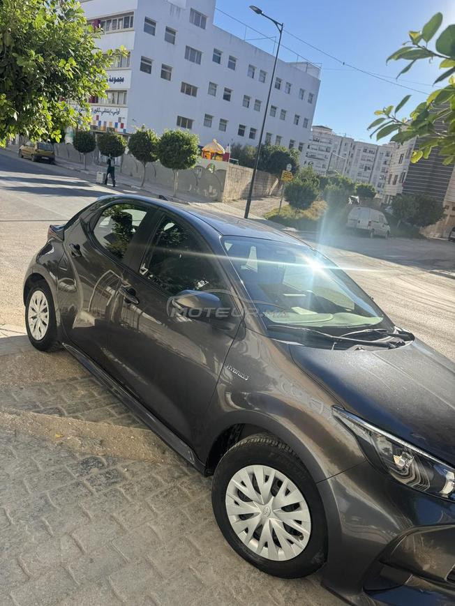 toyota yaris hybrid 2022 
