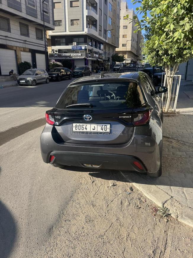 toyota yaris hybrid 2022 