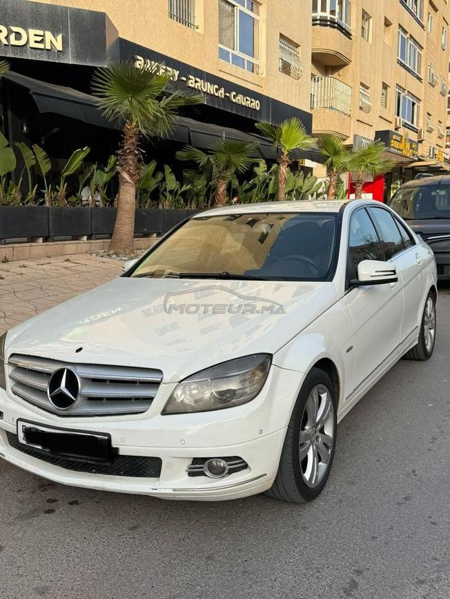 Mercedes-Benz 220 Diesel Automatique 2008 à Salé