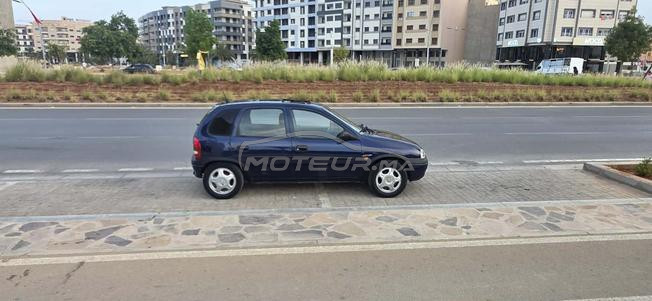 Opel Corsa Essence Manuelle 1998 à Nador