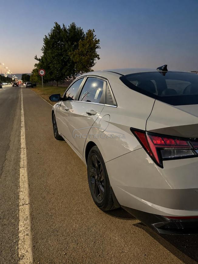 hyundai elantra 2022 hybride