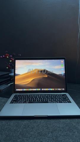 MacBook Pro 13″ Touch Bar 2016 i5 8Go SSD 512Go