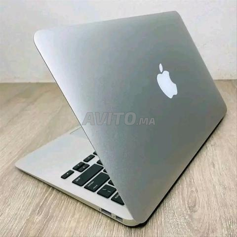 ماك بوك آي 5 سليم آير رام 8 قرص SSD بطارية 5 ساعات