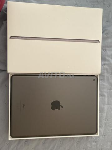 iPad 9ème génération comme neuf avec accessoires - 2