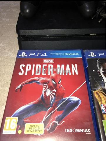 PS4 Slim en ligne - 2