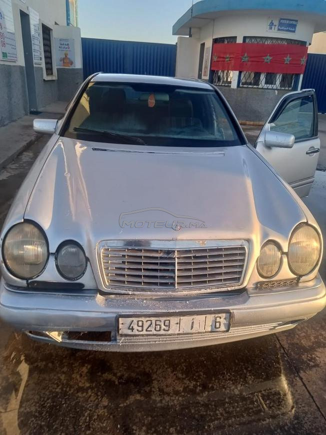 Mercedes e220 3winat 
