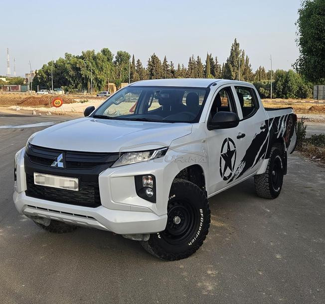 mitsubishi l200 double cabine
