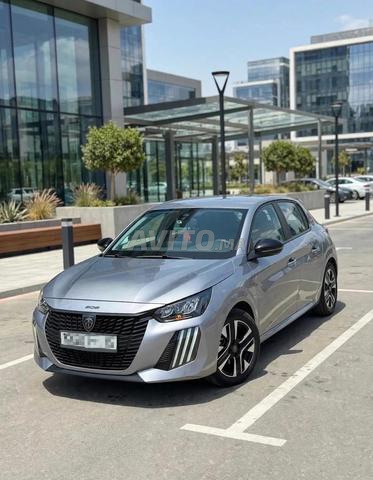 Peugeot 208 neuve 0 km