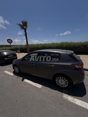 Peugeot 308 Diesel Manuelle 2016 à Rabat - 2