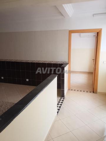 Bureau 140m2 à Abdelmoumen - 2