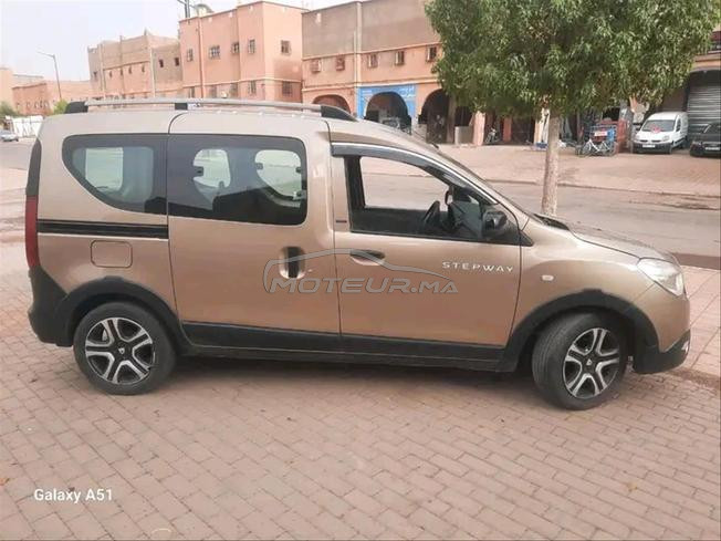 سيارة دوكير للبيع 