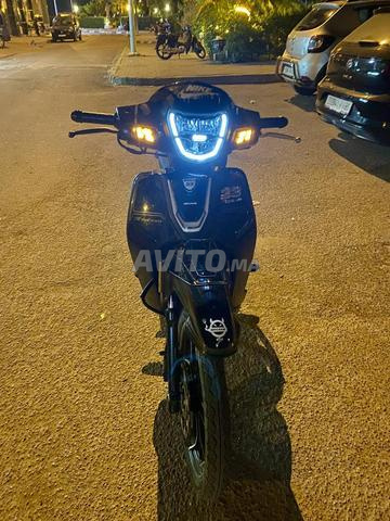 MOTO 33 — MODÈLE 2026 - 2