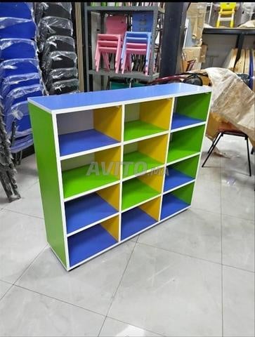 Équipement scolaire
Mobilier scolaire 
Tableau - 2