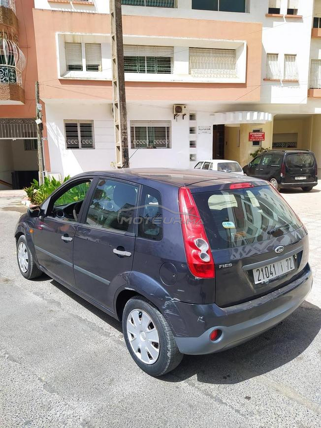 Ford Fiesta a vendre en bon état 