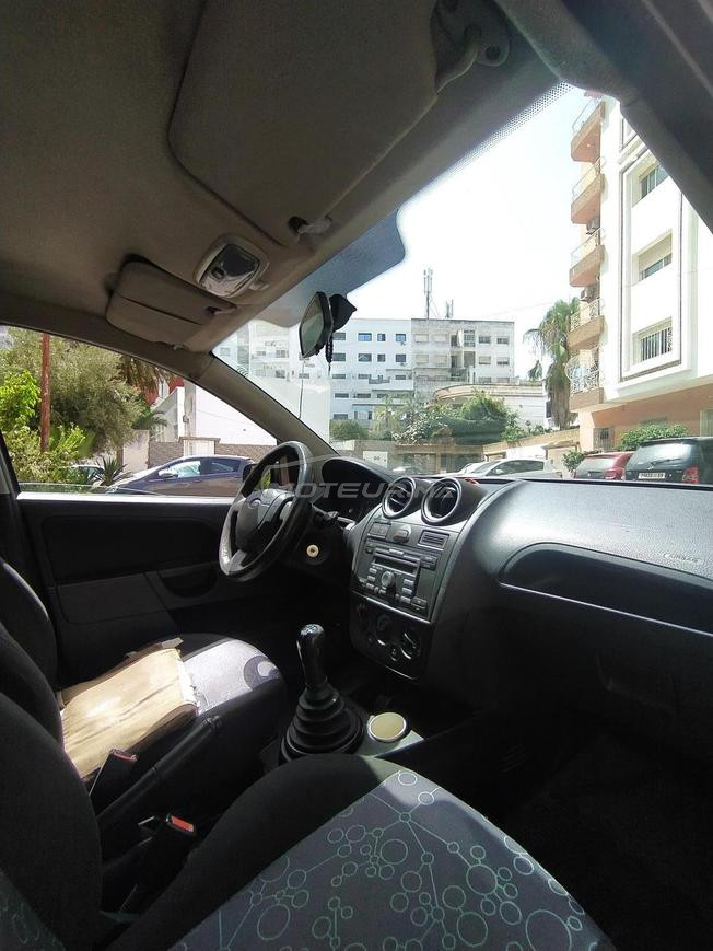 Ford Fiesta a vendre en bon état 
