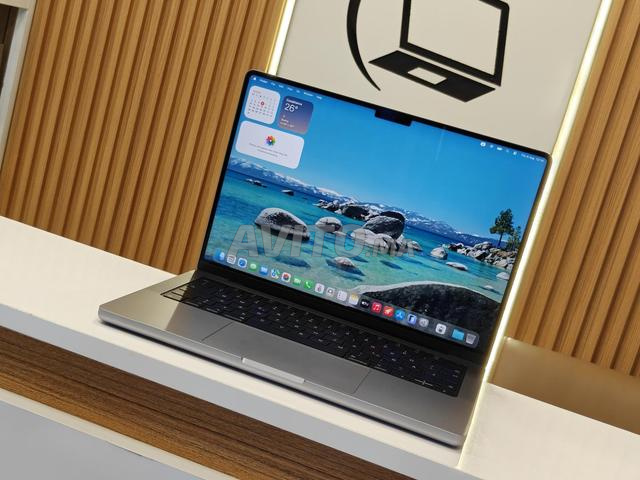 MACBOOK PRO M3 14 POUCES/8GB/512 SSD/11 CYCLES