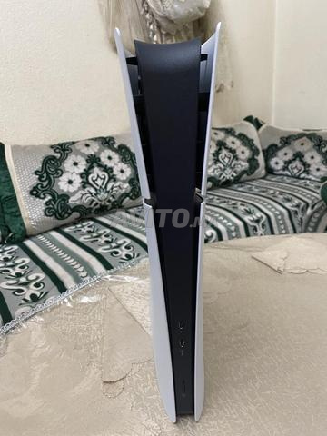 PS5 Slim Digital - 2