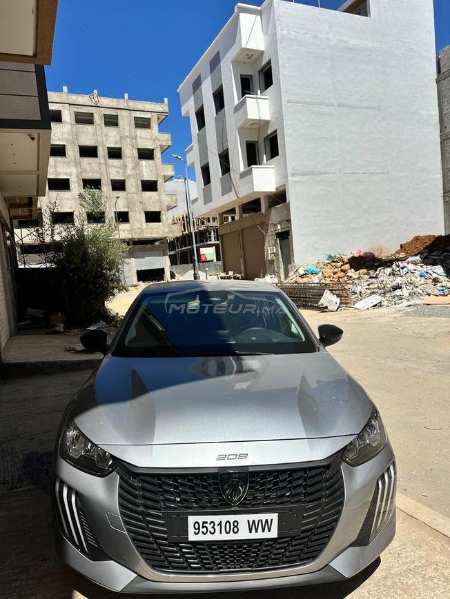 Peugeot  208 www 