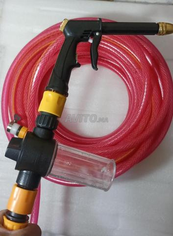 Pompe manuelle avec pistolet. Livraison gratuite dans toutes les villes