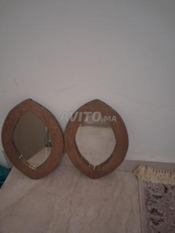مرآتان نحاسيتان من فاس للبيع
