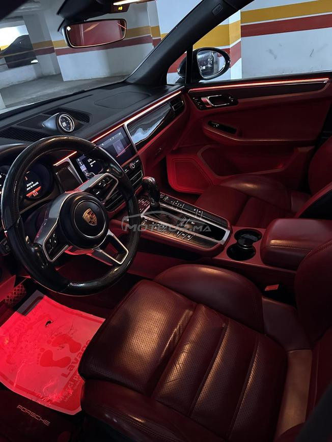 Porsche Macan Essence 2021 à Meknès