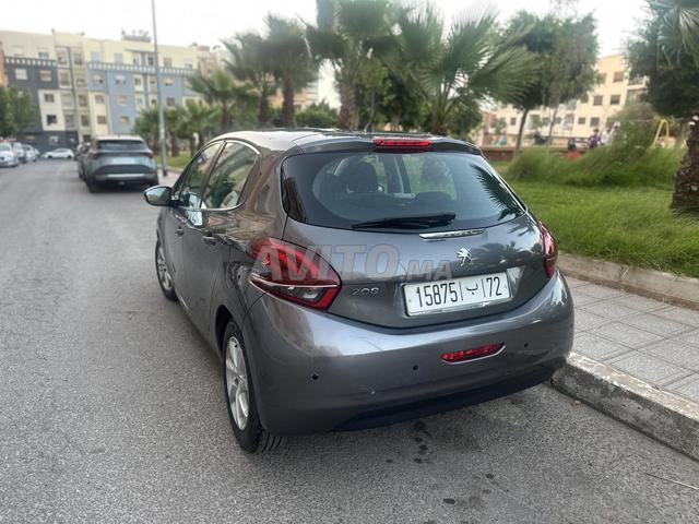 Peugeot 208 allure 63000km - 2