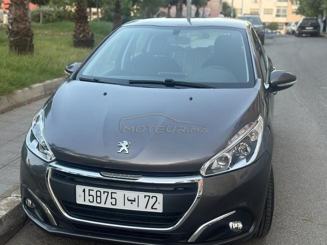 Peugeot 208 allure 63000klm