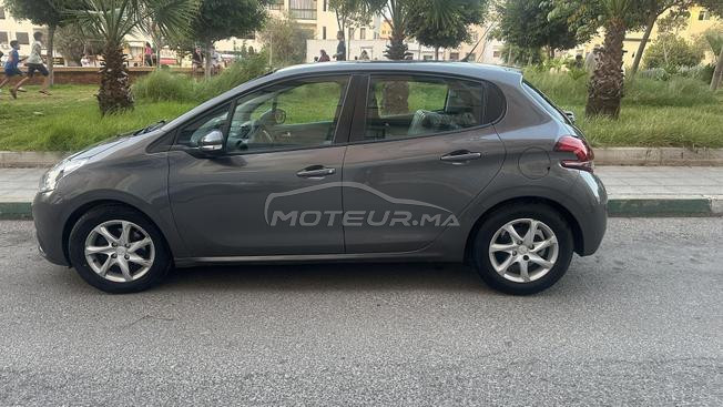 Peugeot 208 allure 63000klm