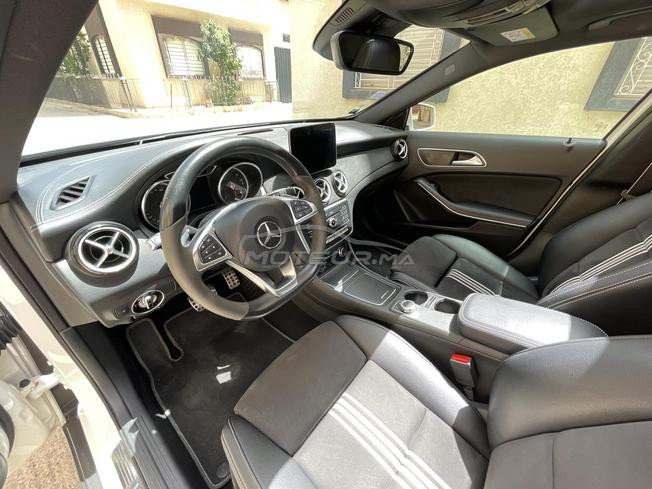 Mercedes-Benz GLA 220d WhiteArt Edition 2017 🇫🇷 