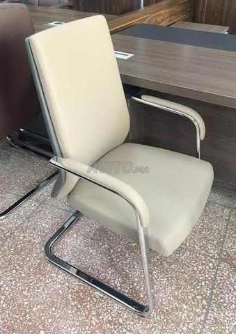 Chaise Visiteur Robuste pour Administrations