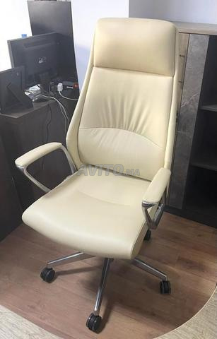 Chaise Visiteur Robuste pour Administrations - 2