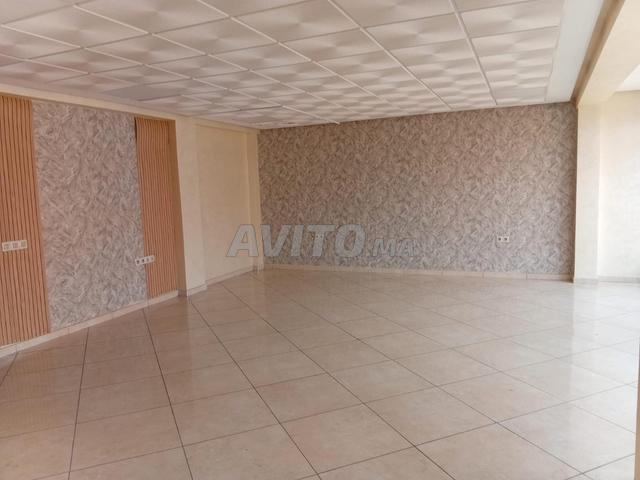 Jolis plateaux bureaux vides - 2