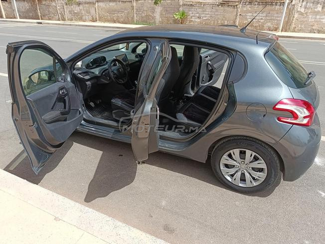 🚗 Peugeot 208 2014 Diesel - Très bon état