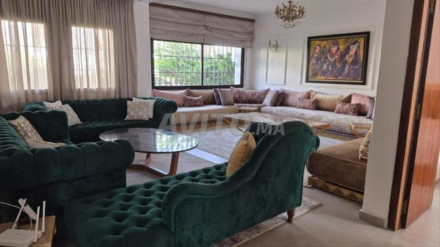 Magnifique duplex dans une villa à Bettana meublé