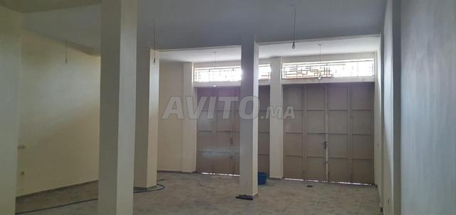 Location d'un magasin à usage dépôt - 2