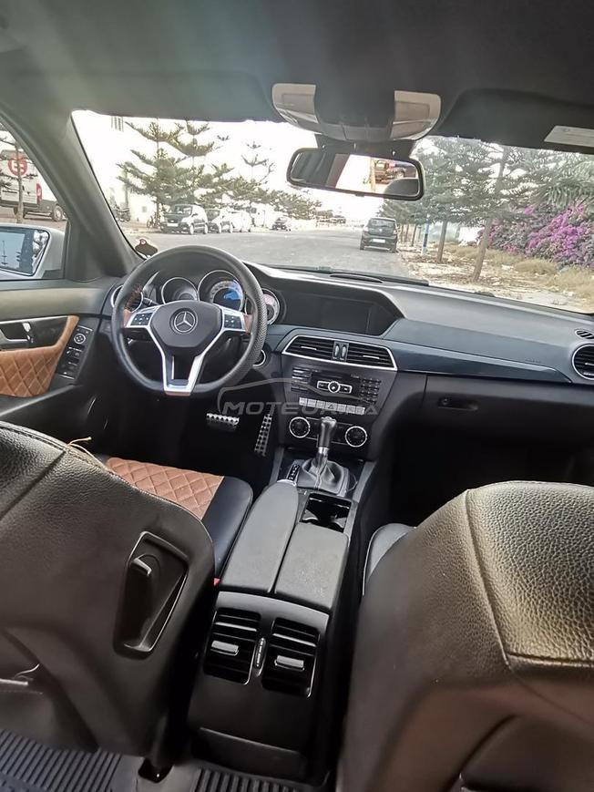 Mercedes Benz Classe C 220d pack amg