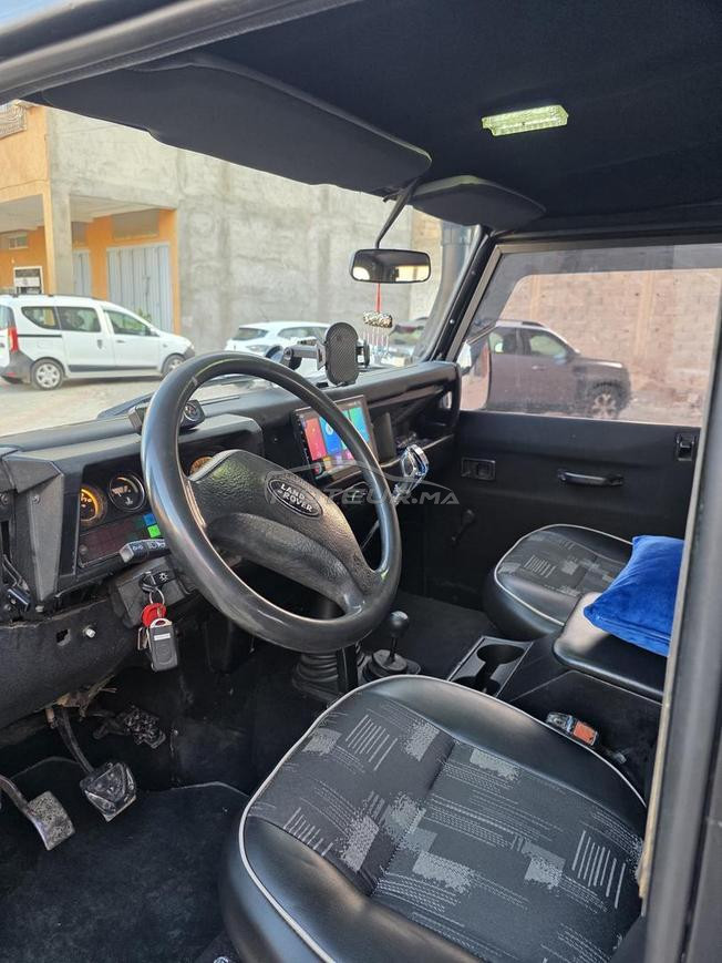 defender land rover 