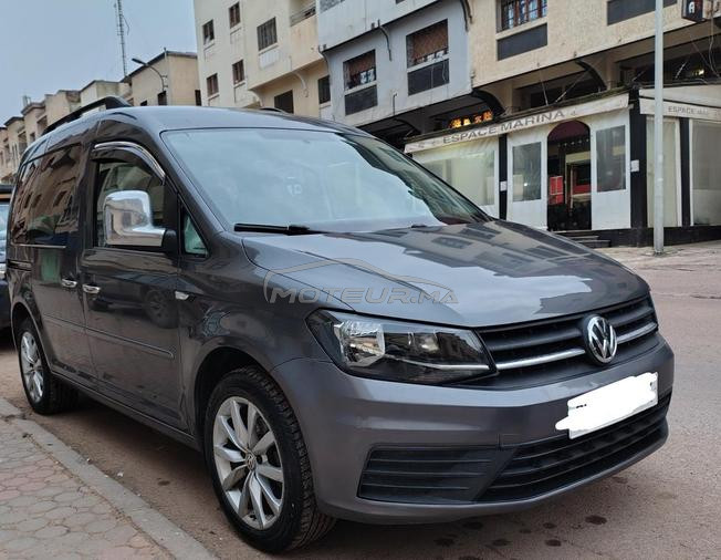 Volkswagen caddy mod 2021 en excellent état 