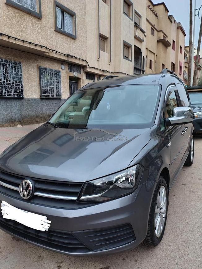 Volkswagen caddy mod 2021 en excellent état 