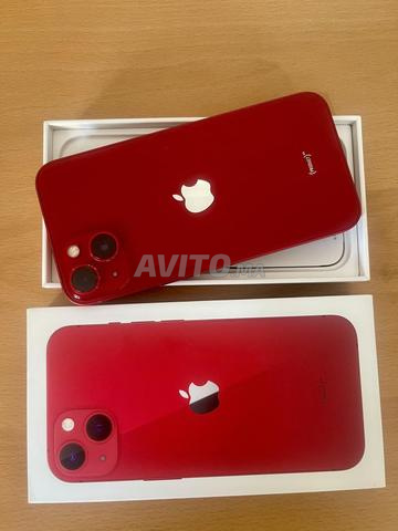 iPhone 13 rouge - 2