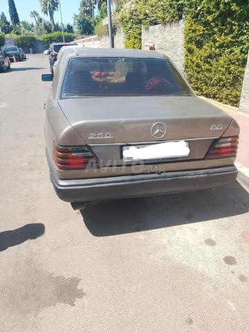 Mercedes-Benz 250 Diesel Manuelle 1987 à Agadir - 2