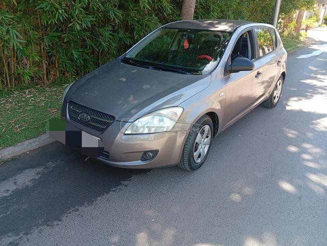 KIA  mazout 6 cv 2010