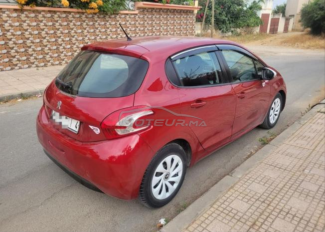 Peugeot 208. deissel. 2014