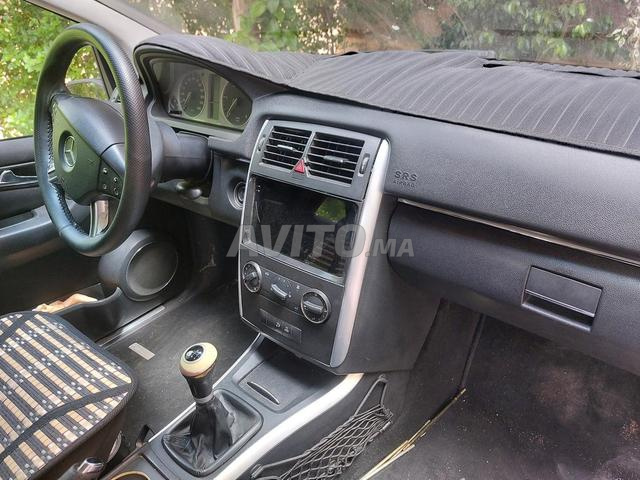 Mercedes B180.. - 2
