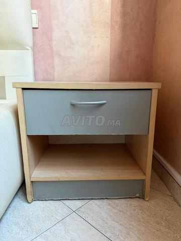Tête de lit, sommier, 2 tables de chevet - 2