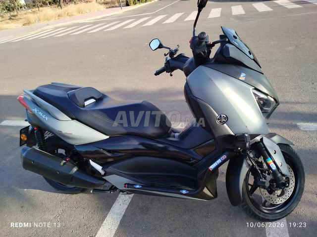 Yamaha XMAX 300 - 2