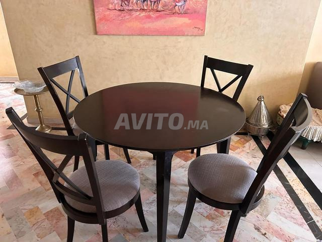Table comme neuve - 2