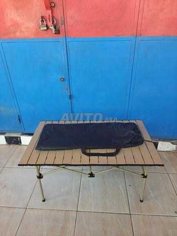 Tables pliantes à vendre en bon état. - 2